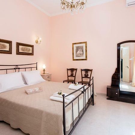Casa Tatouris Apartment Corfu  ภายนอก รูปภาพ